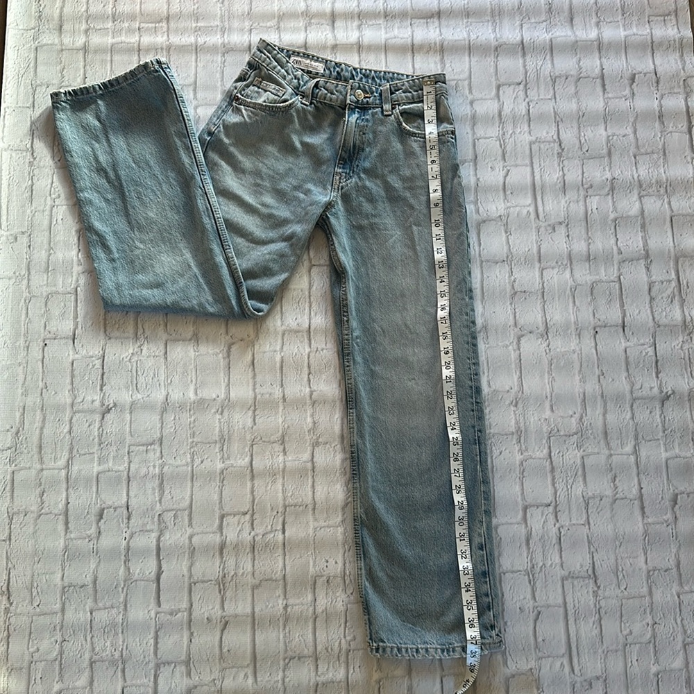 Zara Size 2 Straight leg jeans.